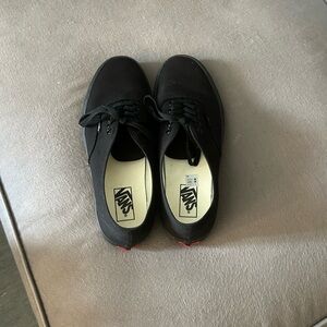 Vans Men's Black and Red Sneakers